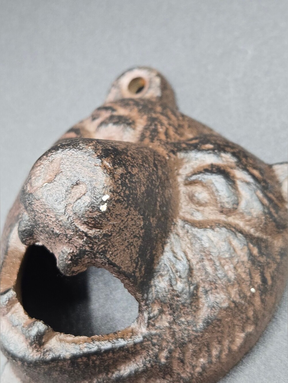 Cast Iron Bear Wall Mount Bottle Opener - Picture 6 of 6